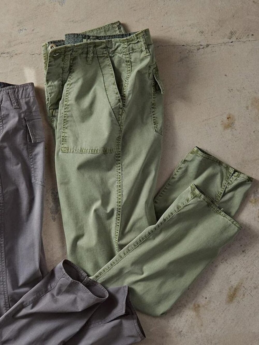 Carbon 2 Cobalt Weekender Twills chino twill cargo pants army green